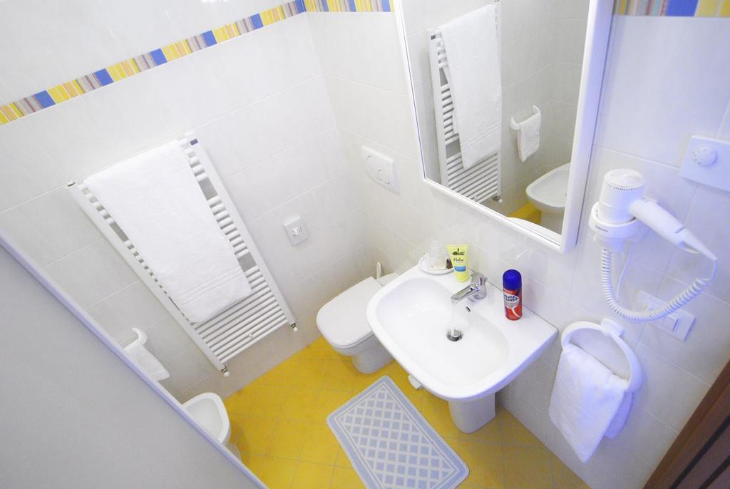Camere Delfini Palmanova Kültér fotó