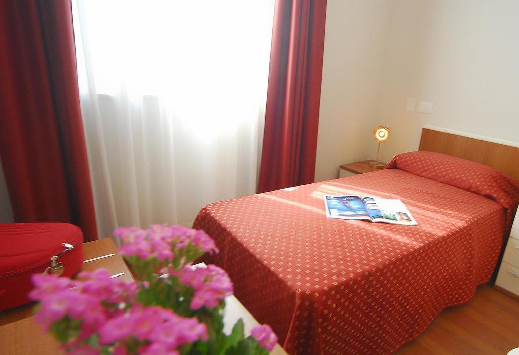 Camere Delfini Palmanova Kültér fotó